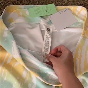 Fabletics calf length leggings.